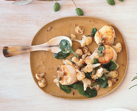 Fast and Easy Recipe For Scallops With Cauliflower, Cherries, and Capers Fast and Easy Recipe For Scallops With Cauliflower, Cherries, and Capers
