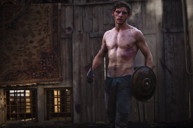 muzhik-bistro-vzdrochil-s-korotkoy-pricheskoy-soset