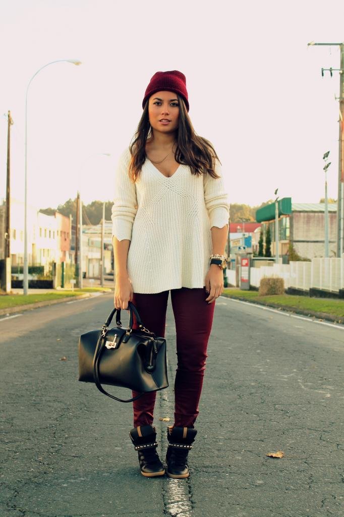 Play up a basic knit and skinnies with bold Fall hues and sporty high-tops.
Source: Lookbook.nu
Play up a basic knit and skinnies with bold Fall hues and sporty high-tops.
Source: Lookbook.nu