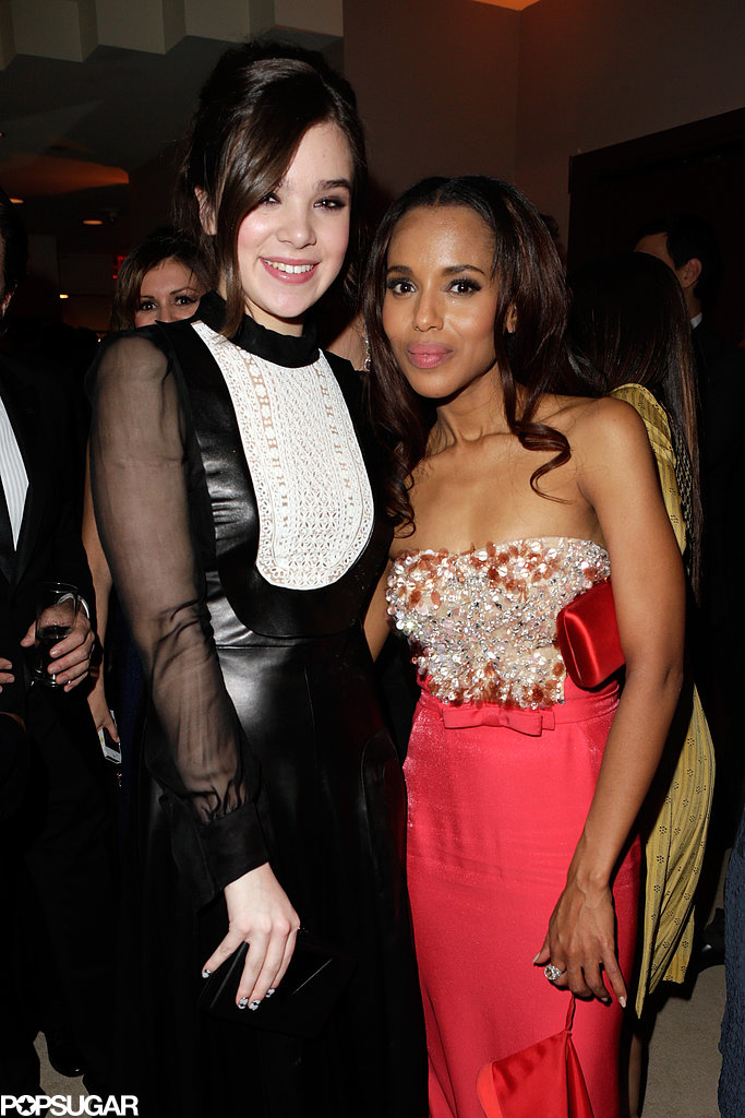 Hailee Steinfeld and Kerry Washington linked up at Vanity Fair's Oscar after-party.
Hailee Steinfeld and Kerry Washington linked up at Vanity Fair's Oscar after-party.