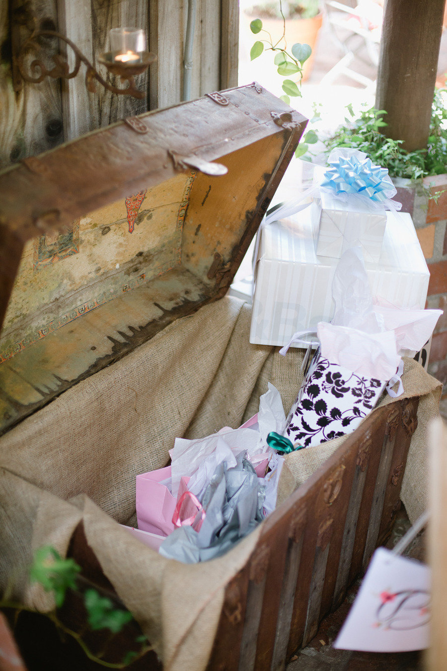 Trunk For Gifts Giddyap, Girl! How to Throw a HonkyTonk Bridal