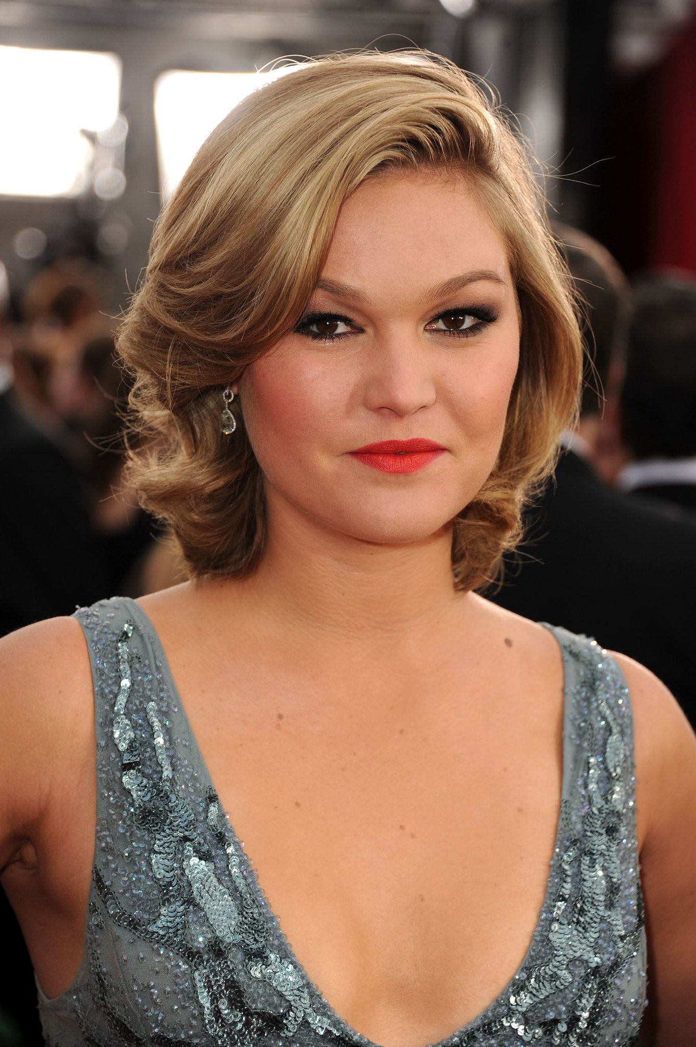 Julia Stiles 50 Reasons Red Lipstick Will Never Go Out Of Style.