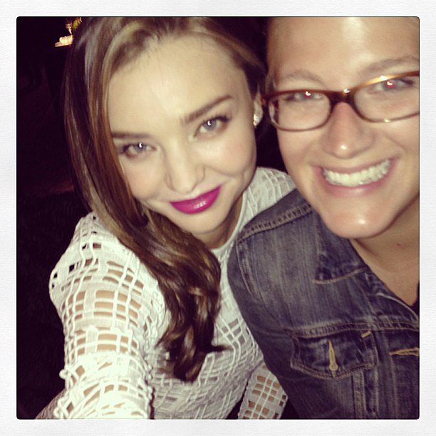 Miranda Kerr Snapped A Selfie With A Friend Cute Costars Fatherly 