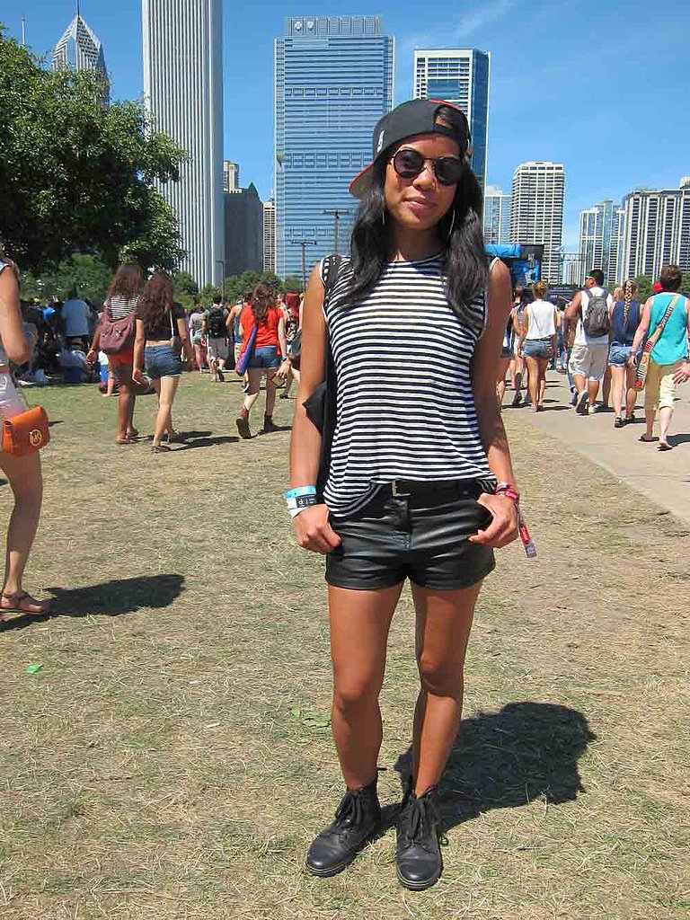 Forget flower crowns and bohemian ruffled dresses: for Jamie, this festival was all about street wear, from leather shorts and backward Chicago Bulls baseball caps to Doc Martens.
Forget flower crowns and bohemian ruffled dresses: for Jamie, this festival was all about street wear, from leather shorts and backward Chicago Bulls baseball caps to Doc Martens.