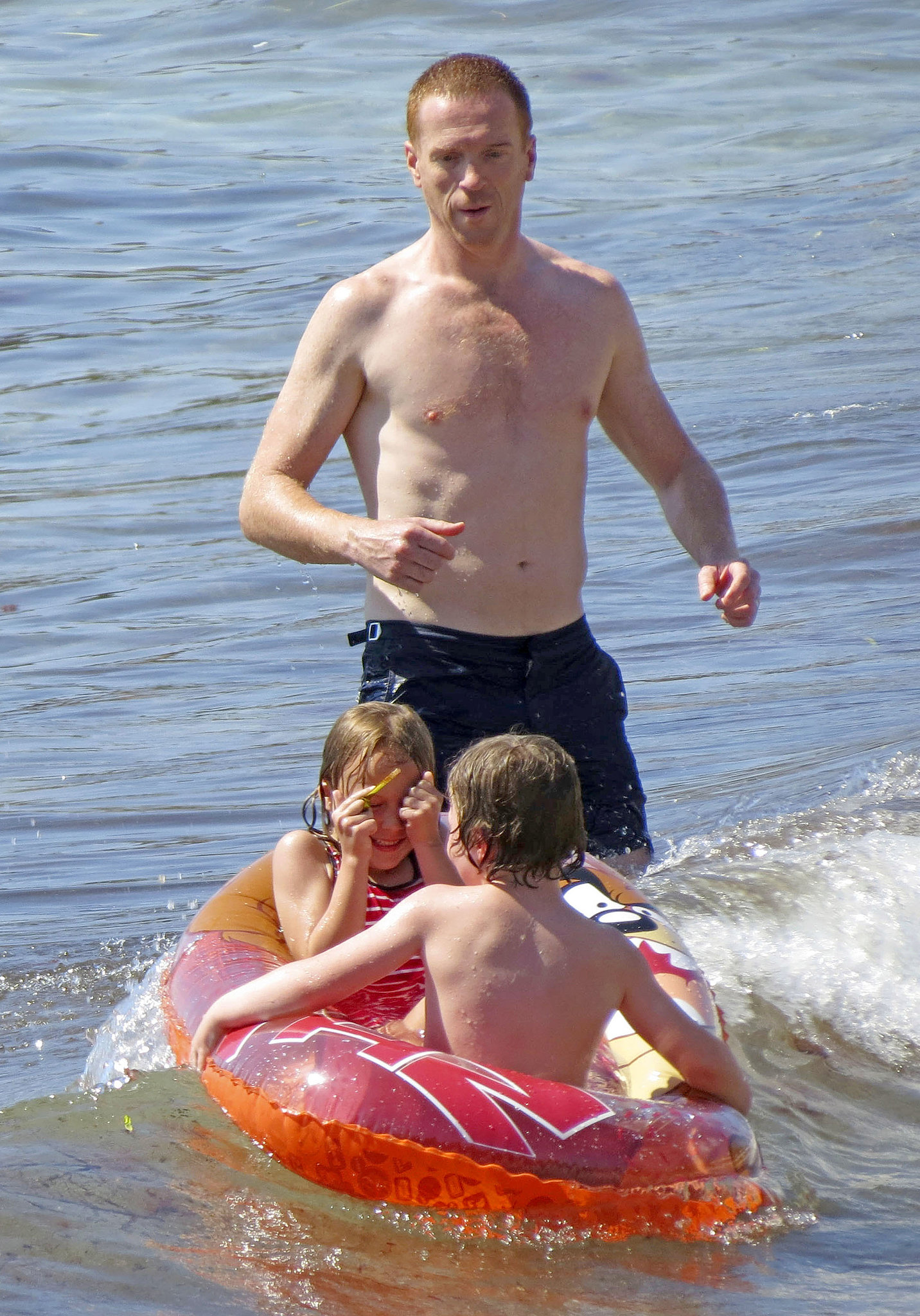 Damian Lewis Went Shirtless To Hit Up A Beach In Ibiza