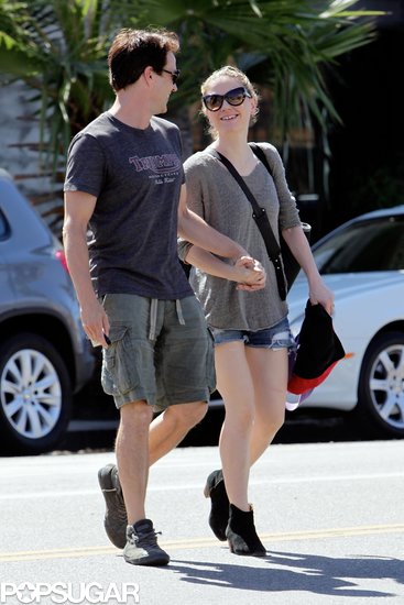 Anna Paquin held hands with Stephen Moyer. Anna Paquin held hands with Stephen Moyer.