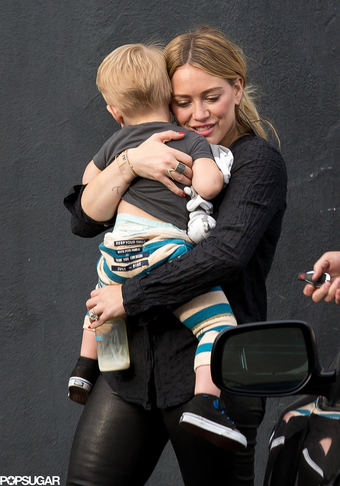 Hilary Duff Took Her Son Luca To Her Sisters Book Signing In La Octobers Most Adorable