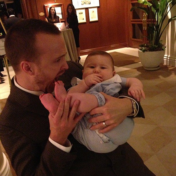 Aaron Paul snapped a picture with the "very healthy baby" that he met at one of the pre-Golden Globes party.
Source: Instagram user glassofwhiskey
Aaron Paul snapped a picture with the "very healthy baby" that he met at one of the pre-Golden Globes party.
Source: Instagram user glassofwhiskey