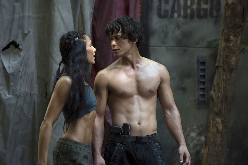 The 100 The Best Shirtless Moments From Tv This Year Popsugar