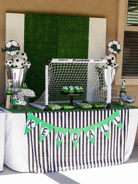 Girls' Soccer Birthday Party | POPSUGAR Moms