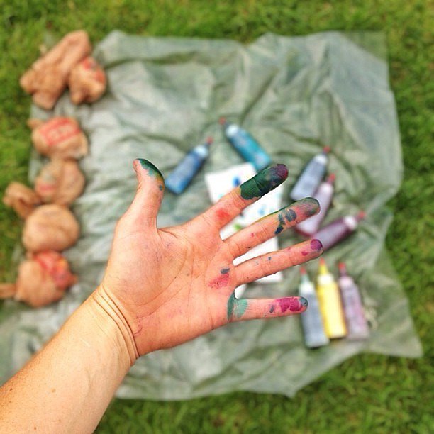 Tie-Dyeing Things Tie-Dyeing Things