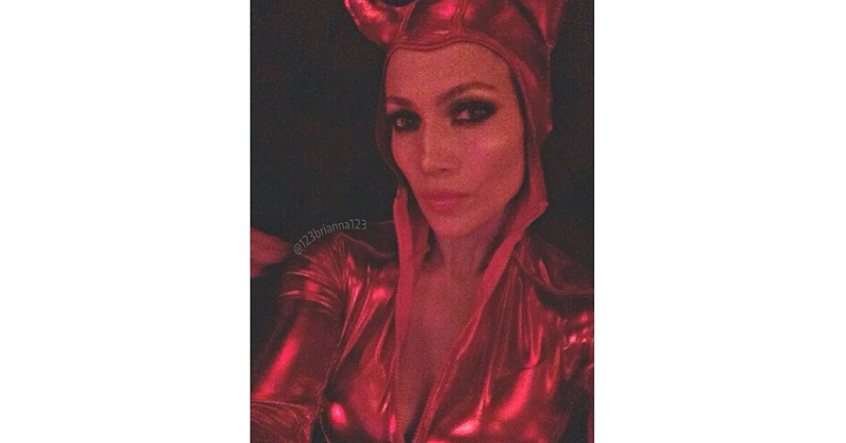 Jennifer Lopez | The Best Throwback Celebrity Halloween Costumes