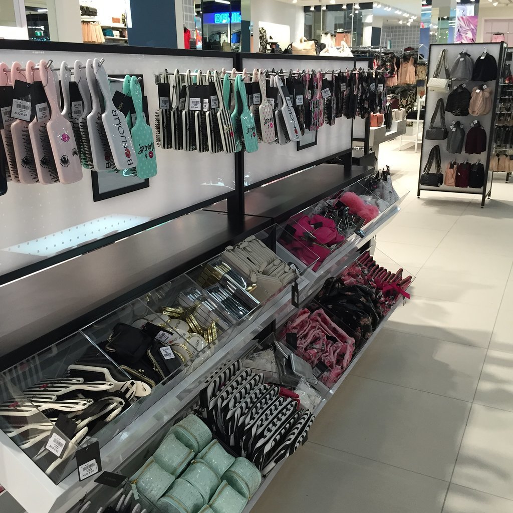 Step n style clothing store