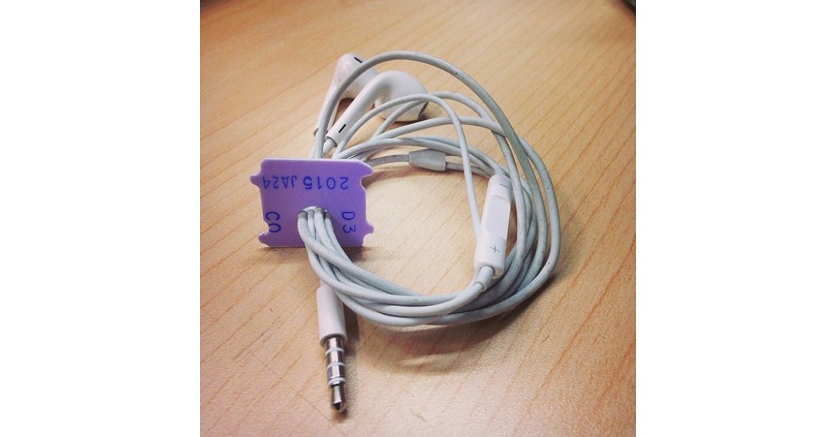 Keeping Cords Untangled 40 Things You've Been Doing Wrong All Your