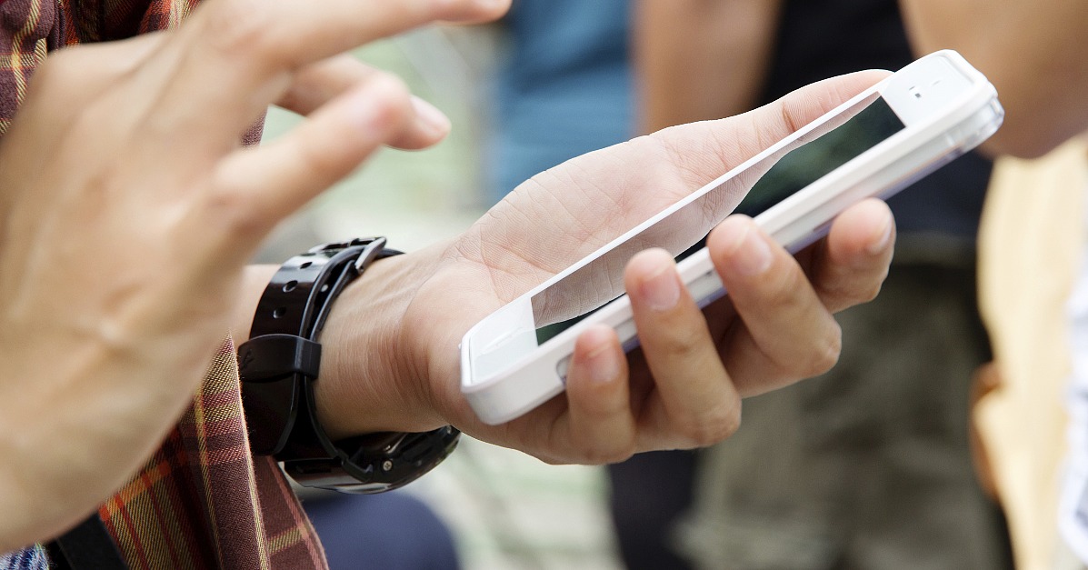 Student Attacks High School Teacher Over Cell Phone - POPSUGAR