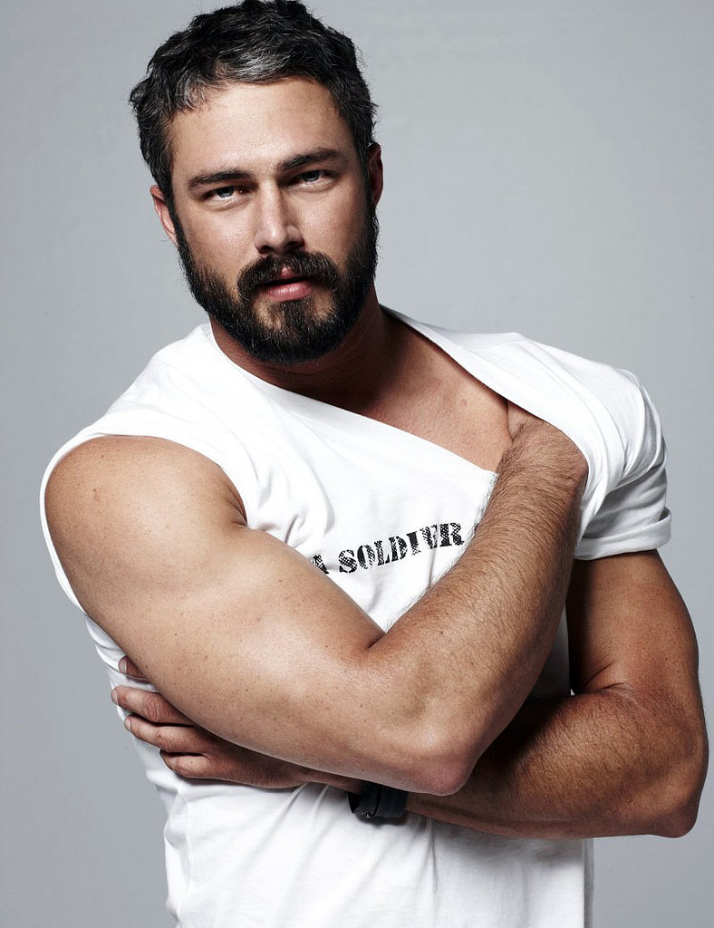 Hot-Taylor-Kinney-Pictures.jpg