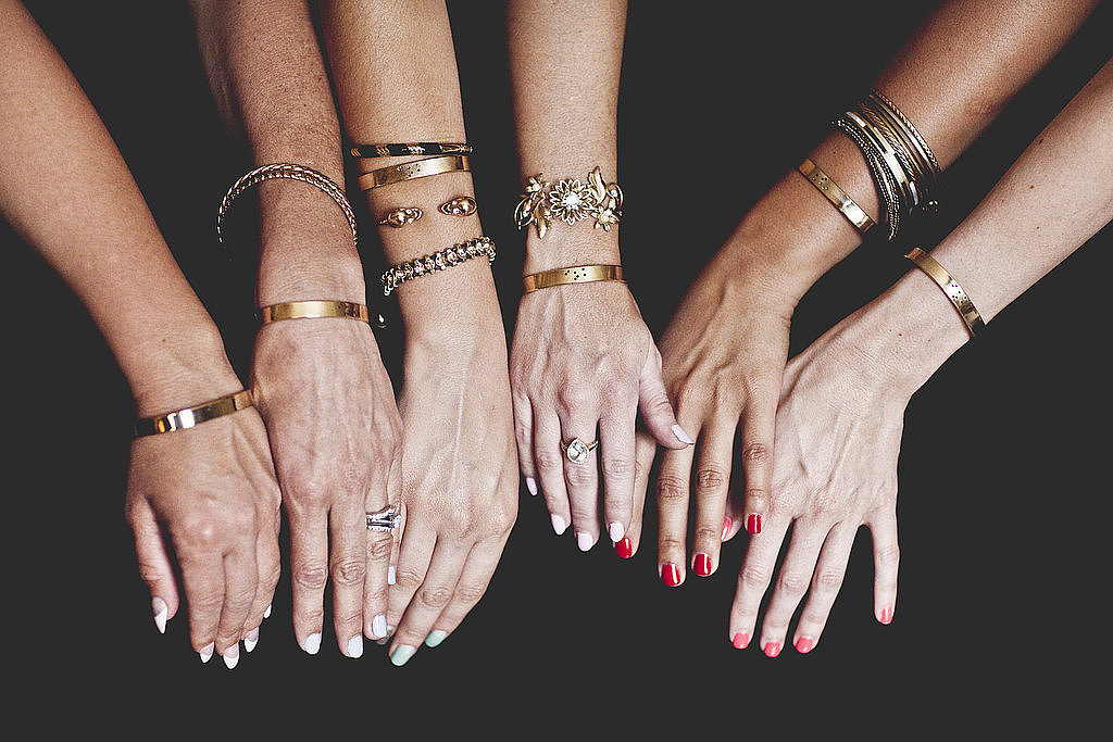 Choose Accessories as Your Gift Choose Accessories as Your Gift