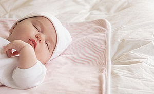 We 'Spring Forward' This Weekend! How to Prep Baby (and Prevent Crankiness) We 'Spring Forward' This Weekend! How to Prep Baby (and Prevent Crankiness)