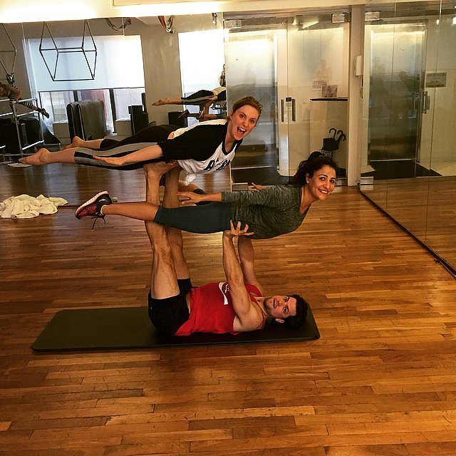 Lena Dunham Doing Yoga Pictures Popsugar Fitness 0840