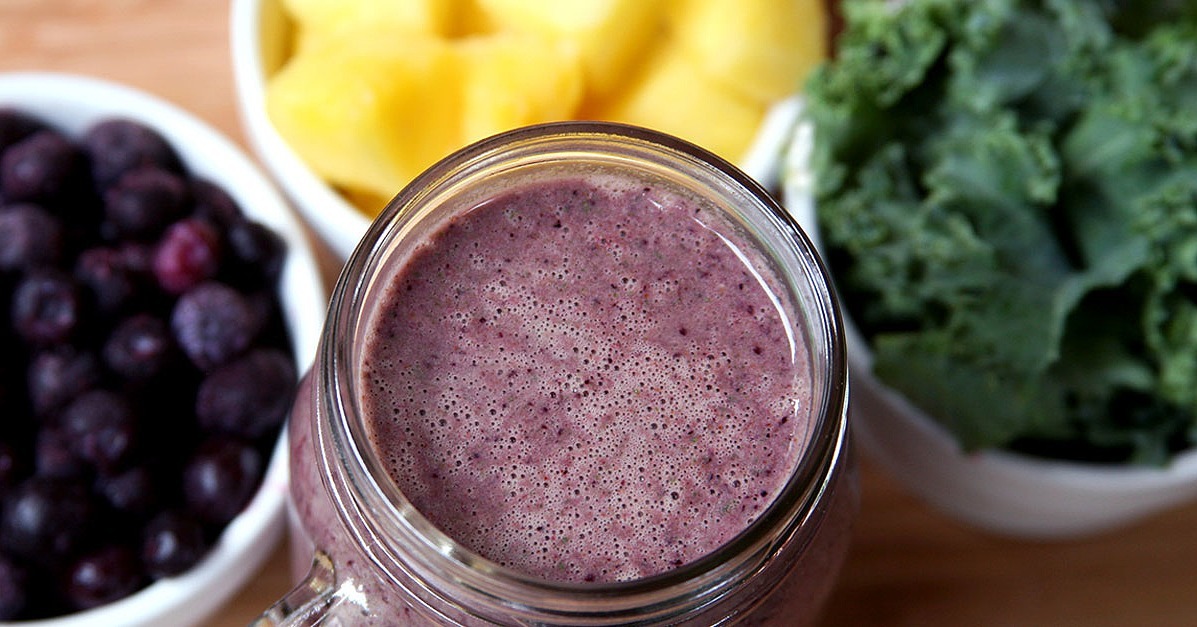 Flat Belly Smoothie POPSUGAR Fitness flat-belly-smoothie-popsugar-fitness