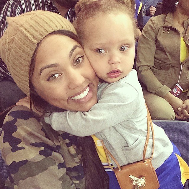 Pictures of Stephen Curry&#39;s Family and Daughters - Pictures-Stephen-Curry-Family-Daughters