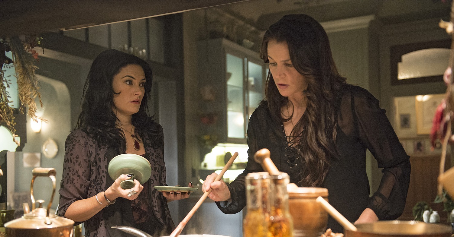 Witches Of East End Staffel 2 Ganze Folgen Witches of East End, season 2 | Netflix: July's New Movies and Shows to