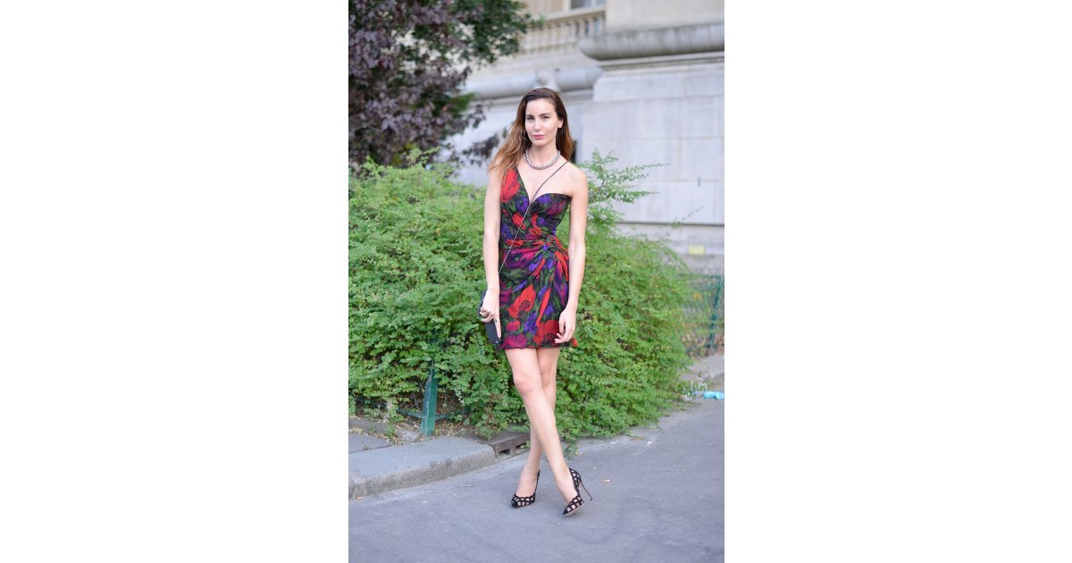 Dare to wear a cocktail dress all day long. 150+ Gorgeous Street