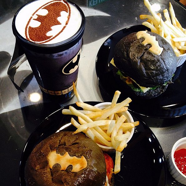 Batman-burgers-shake.jpg