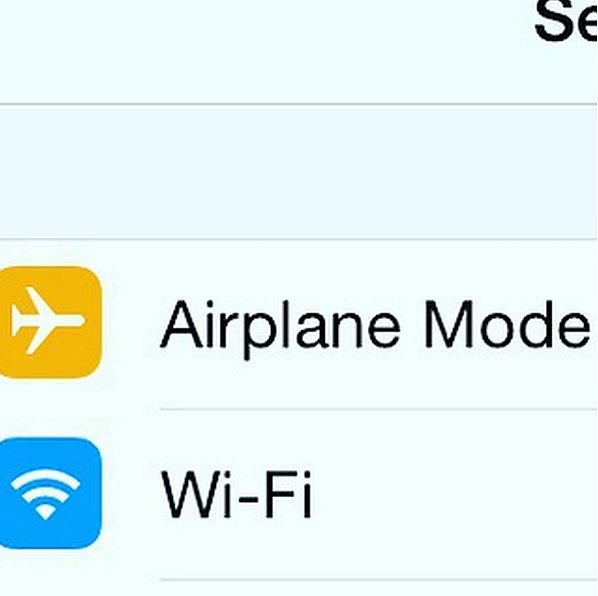 does airplane mode charge your phone faster