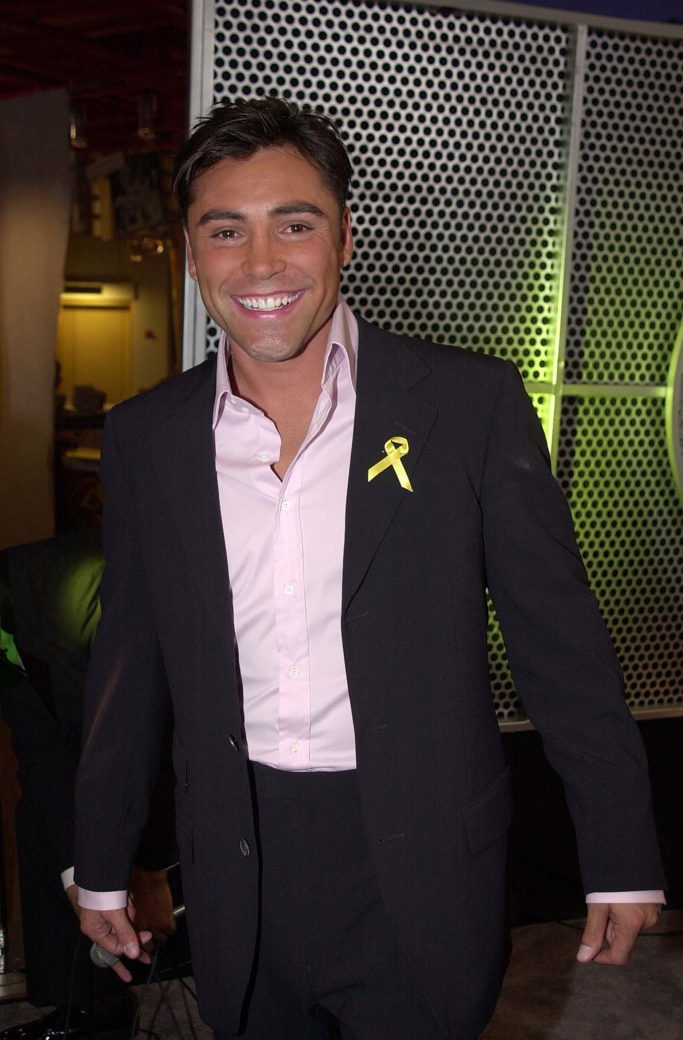 Oscar De La Hoya This Is What the First Latin Grammy Awards Looked Like POPSUGAR Latina