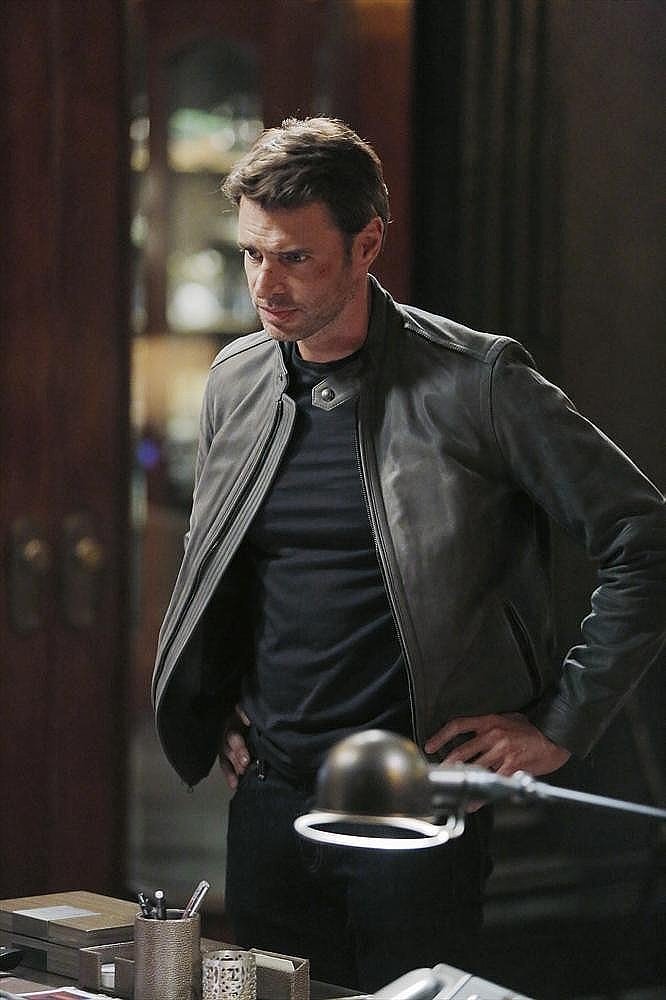 Jake, Scandal | 24 Hot TV Guys Who Would Be Perfect Valentines This
