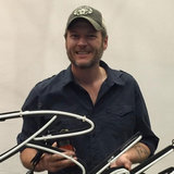 Blake Shelton Ack**wledges Gwen Stefani's