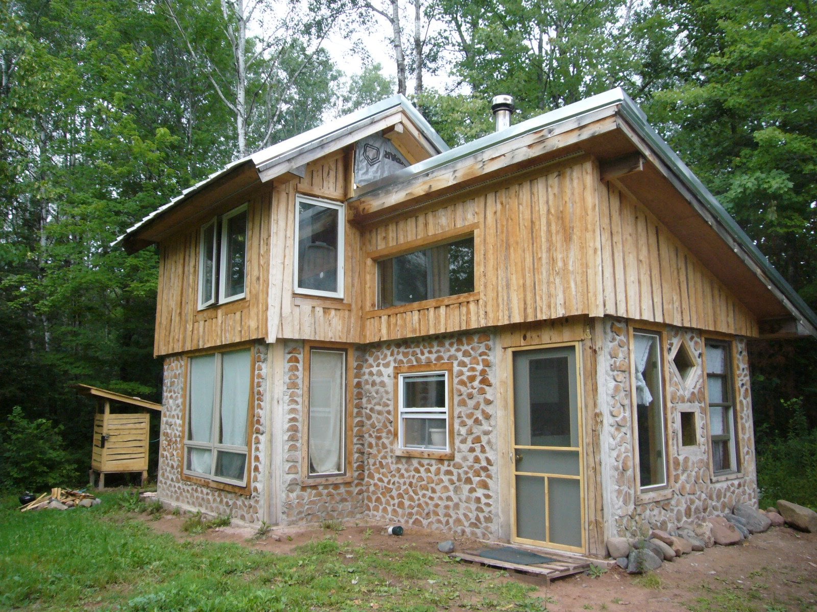 Sustainably built and affordable tiny house by NOMAD Micro Homes - Ecohome