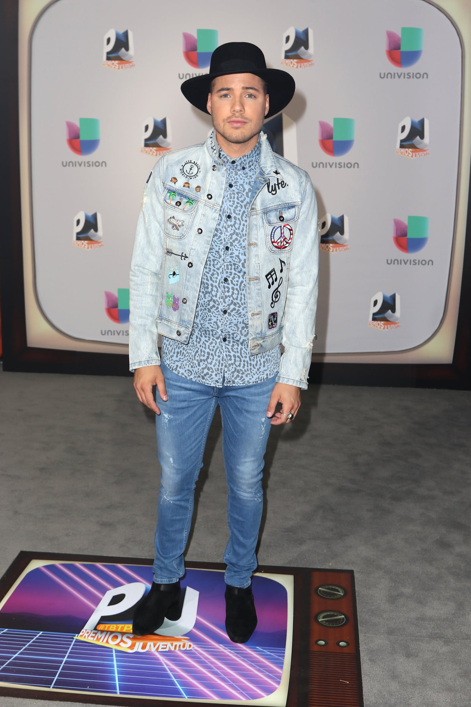 Premios Juventud Red Carpet Outfits Ps Latina