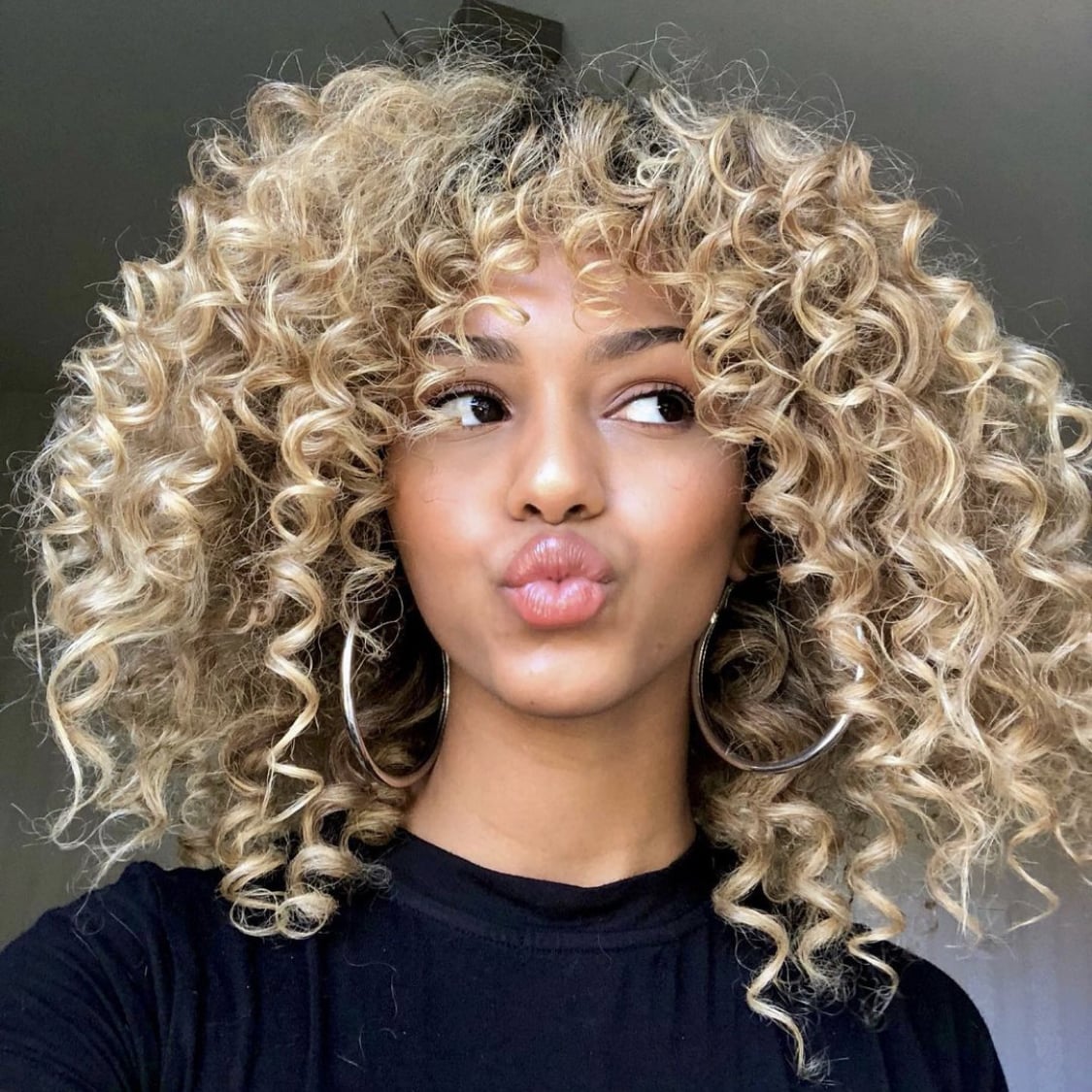 How To Style Curtain Bangs Curly Hair Daxwhite