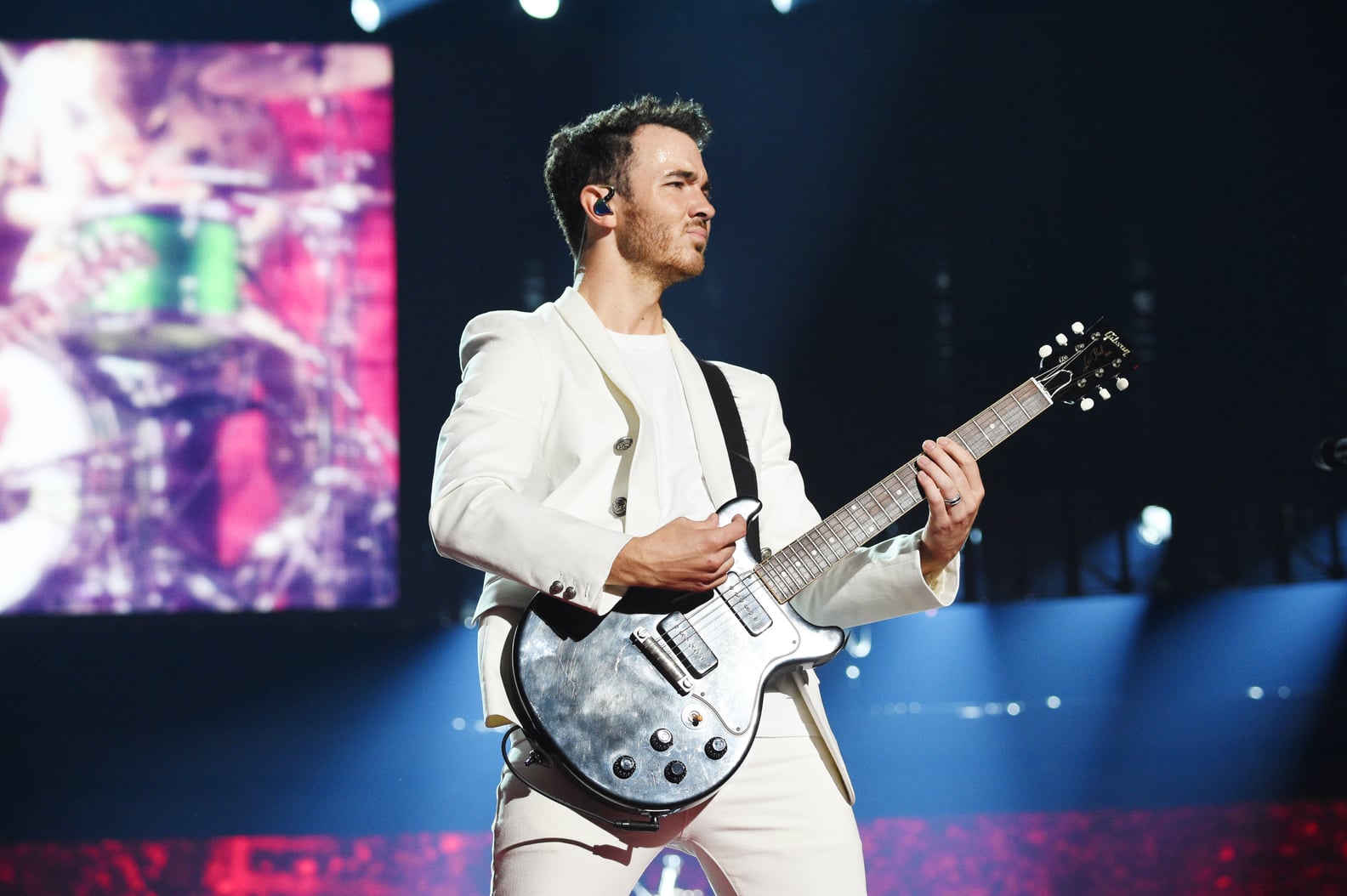 Hot Kevin Jonas Pictures Popsugar Celebrity