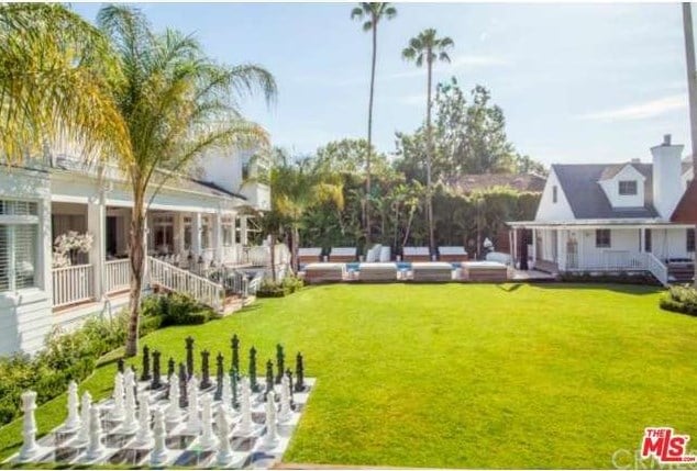 Here's the Outrageous Estate Where Justin Bieber Lets Loose Between Purpose Tour Dates