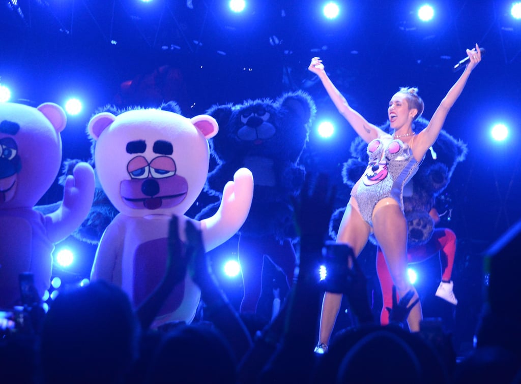 2013 Miley Cyrus Performed We Can T Stop Miley Cyrus S Best MTV
