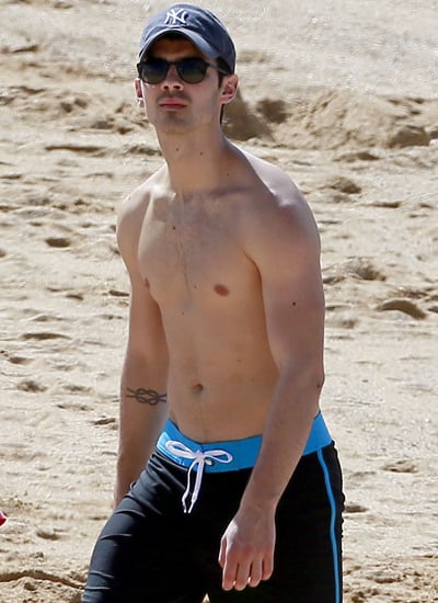 Joe Jonas | 2014 Shirtless Bracket Gallery | POPSUGAR Celebrity