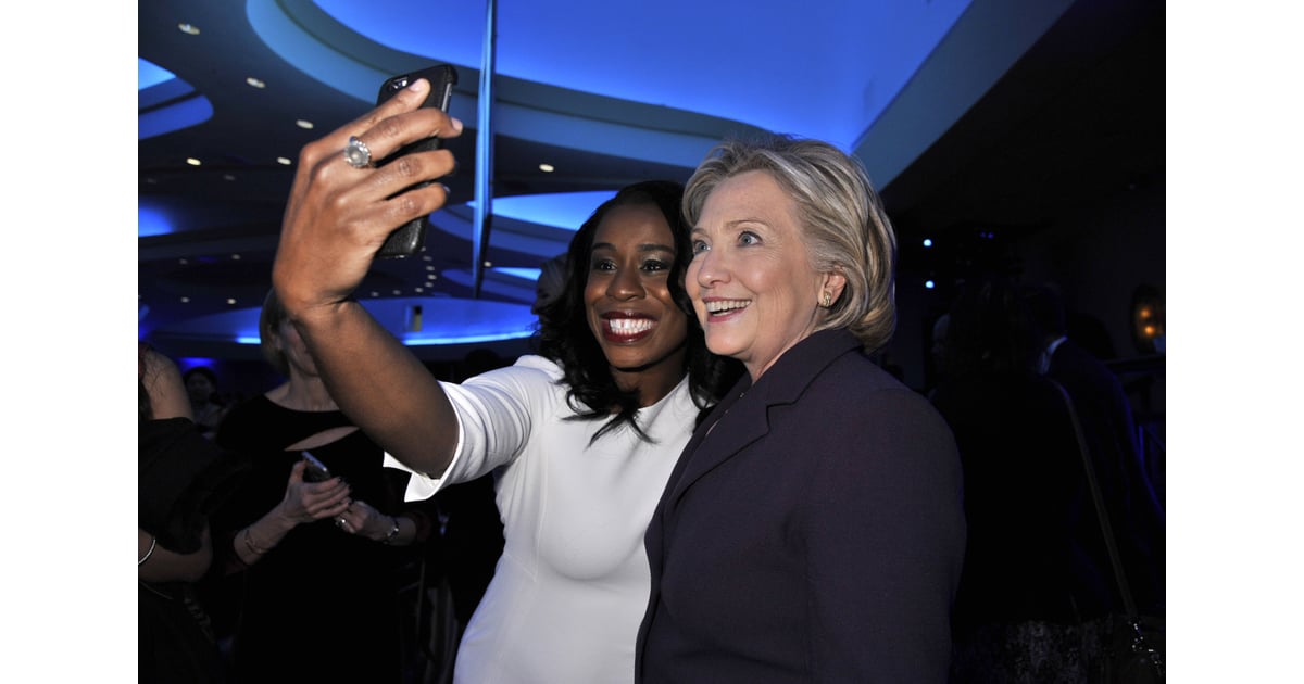 Uzo-Aduba-Hillary-Clinton-took-smiley-selfie-Emily.jpg