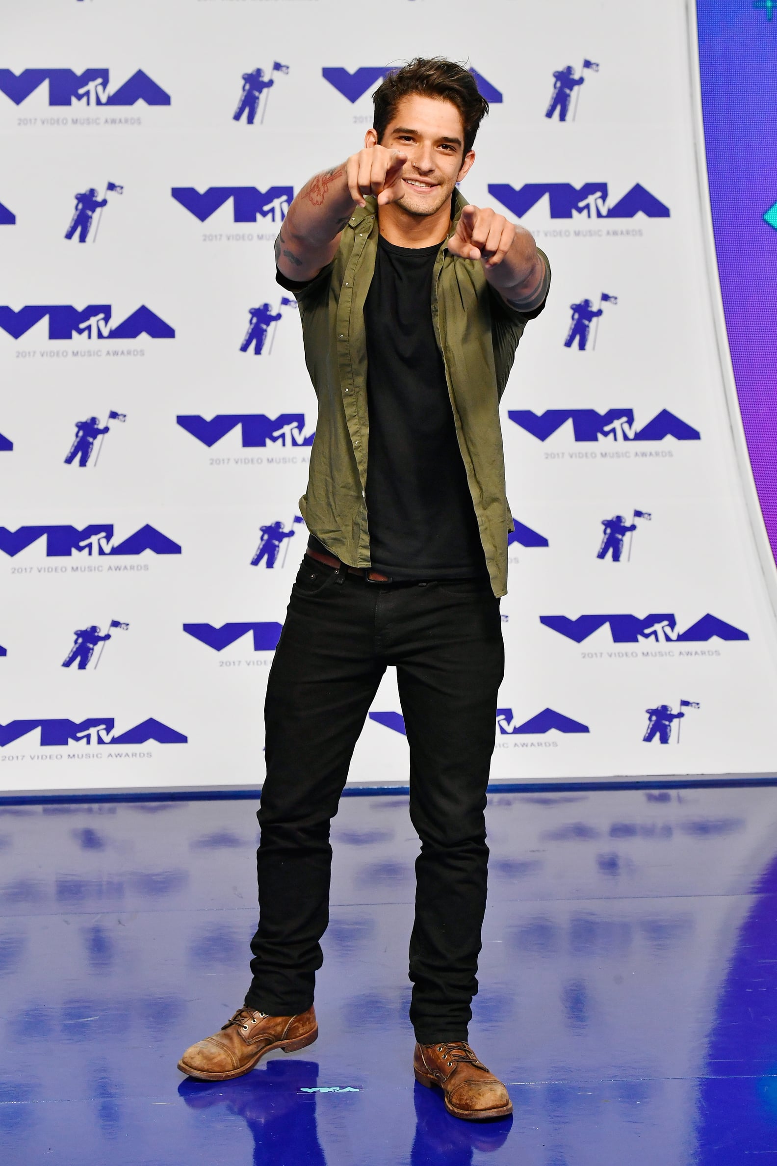 Tyler Posey At The 2017 MTV VMAs PS Latina