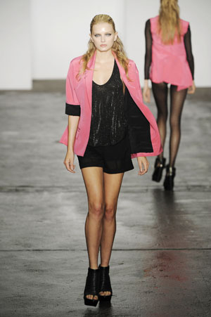 Dress Me Up: Pink (and Black) Lady Dress Me Up: Pink (and Black) Lady