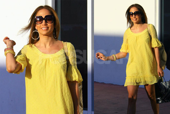 Jennifer Lopez is A Big Bright Shining Sun Jennifer Lopez is A Big Bright Shining Sun