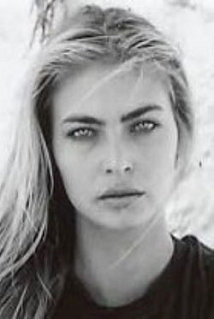 Model of the Week: Lisa Seiffert Model of the Week: Lisa Seiffert