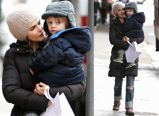 Photos of Keri Russell With Her Son River Deary Walking in NYC ...