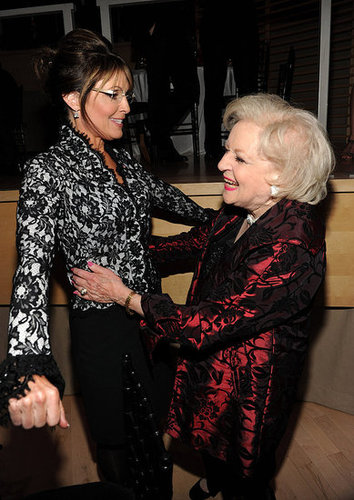 Betty White Hugging Sarah Palin Picture At Time 100 Gala Popsugar Love And Sex