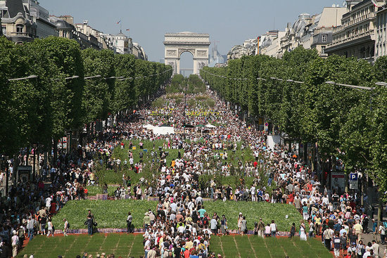 Pictures of Champs Elysees as Giant Garden | POPSUGAR Love & Sex