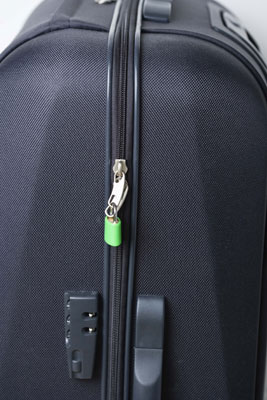 locking checked luggage