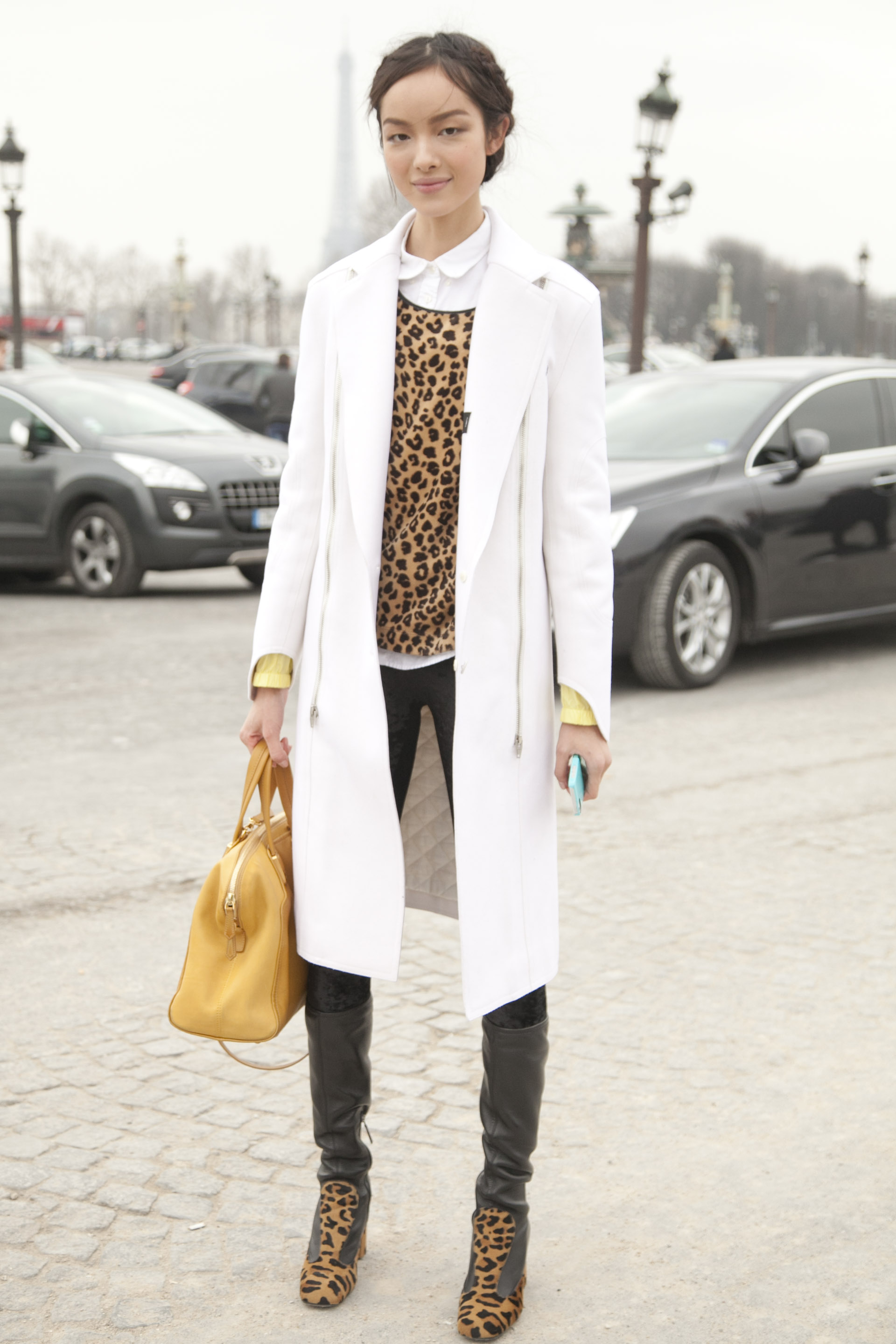 We love the high-impact contrast of leopard-print and crisp white ...