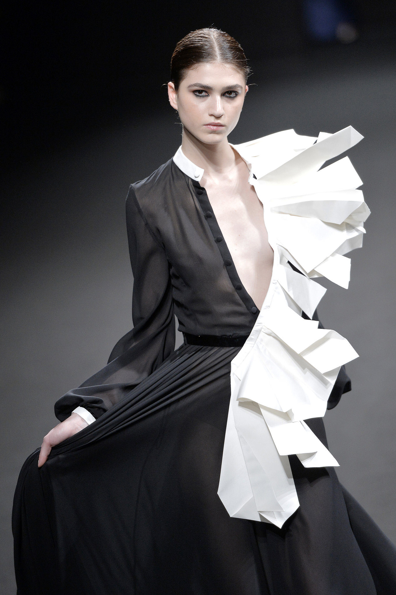 Elegantly folded pieces from Stéphane Rolland Haute Couture Fall 2013 ...